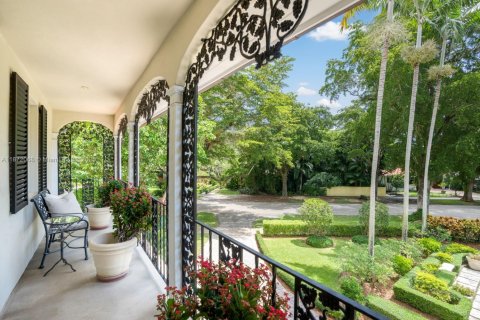 Villa ou maison à vendre à Coral Gables, Floride: 4 chambres, 326.37 m2 № 1932596 - photo 28