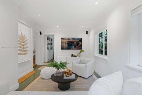 Villa ou maison à vendre à Coral Gables, Floride: 4 chambres, 326.37 m2 № 1932596 - photo 20