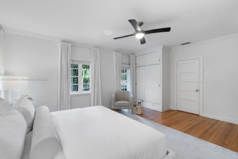 Villa ou maison à vendre à Coral Gables, Floride: 4 chambres, 326.37 m2 № 1932596 - photo 24
