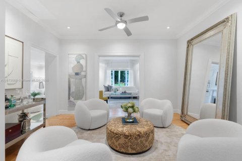 Villa ou maison à vendre à Coral Gables, Floride: 4 chambres, 326.37 m2 № 1932596 - photo 11