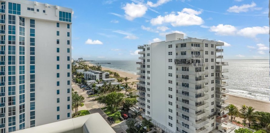 Condo à Pompano Beach, Floride, 2 chambres  № 2395497