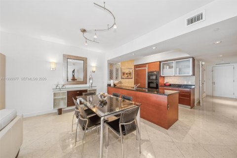 Condo in Hallandale Beach, Florida, 3 bedrooms  № 2053068 - photo 6
