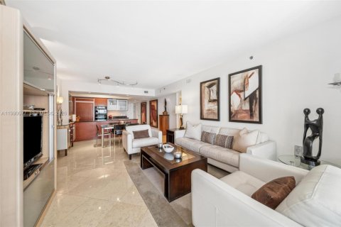 Condo in Hallandale Beach, Florida, 3 bedrooms  № 2053068 - photo 5