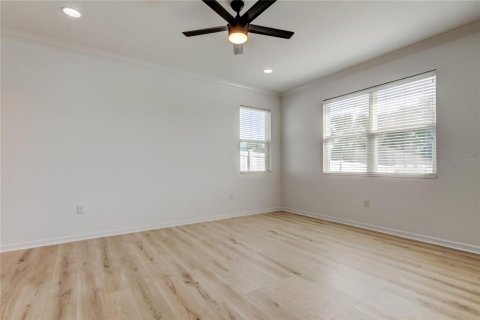 Casa en venta en Land O' Lakes, Florida, 4 dormitorios, 185.8 m2 № 1624825 - foto 14