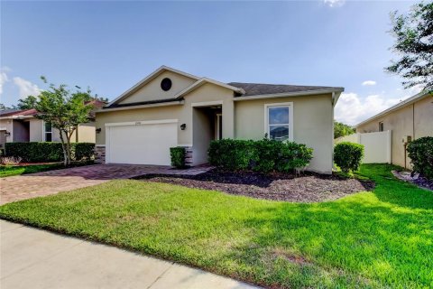 Casa en venta en Land O' Lakes, Florida, 4 dormitorios, 185.8 m2 № 1624825 - foto 2