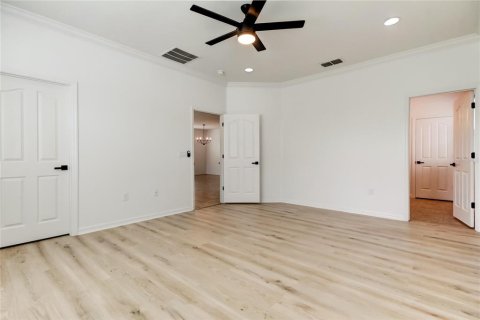 Casa en venta en Land O' Lakes, Florida, 4 dormitorios, 185.8 m2 № 1624825 - foto 8