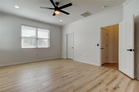 Casa en venta en Land O' Lakes, Florida, 4 dormitorios, 185.8 m2 № 1624825 - foto 12