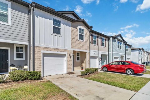 Townhouse in Davenport, Florida 3 bedrooms, 130.43 sq.m. № 1723599 - photo 3