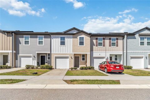 Townhouse in Davenport, Florida 3 bedrooms, 130.43 sq.m. № 1723599 - photo 4