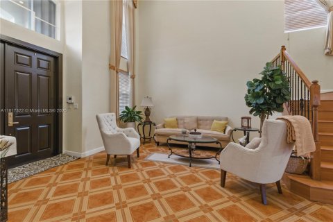 Villa ou maison à vendre à Miami, Floride: 4 chambres, 263.01 m2 № 2060190 - photo 7