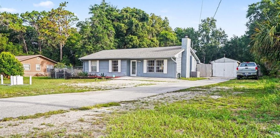 Villa ou maison à Homosassa, Floride 3 chambres, 117.52 m2 № 2131140