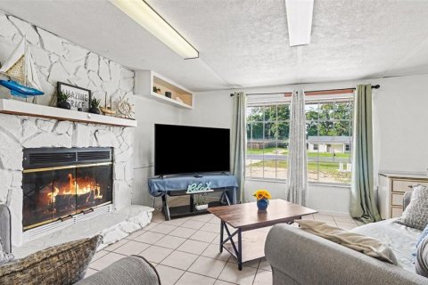 Villa ou maison à vendre à Homosassa, Floride: 3 chambres, 117.52 m2 № 2131140 - photo 5