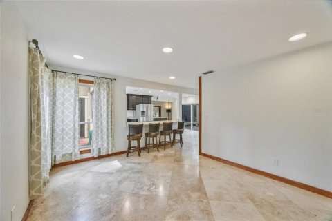 Купить виллу или дом в Семинол, Флорида 9 комнат, 251.21м2, № 1828424 - фото 10