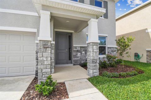 Casa en alquiler en Land O' Lakes, Florida, 4 dormitorios, 307.79 m2 № 1743076 - foto 2
