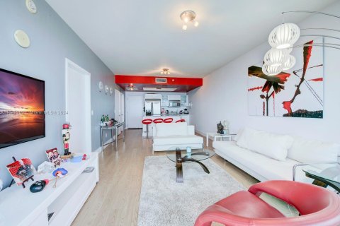 Copropriété à vendre à Miami, Floride: 1 chambre, 77.39 m2 № 1713318 - photo 5
