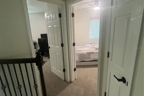 House in Altamonte Springs, Florida 4 bedrooms, 178.47 sq.m. № 2201005 - photo 27