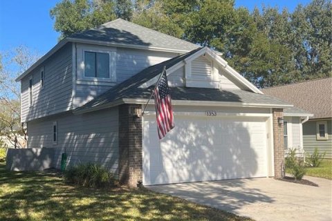House in Altamonte Springs, Florida 4 bedrooms, 178.47 sq.m. № 2201005