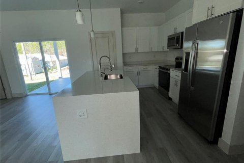 Villa ou maison à vendre à Citrus Springs, Floride: 4 chambres, 144.09 m2 № 2298220 - photo 8