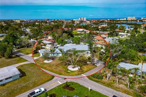 Villa ou maison à vendre à Sarasota, Floride: 3 chambres, 261.61 m2 № 1686508 - photo 3