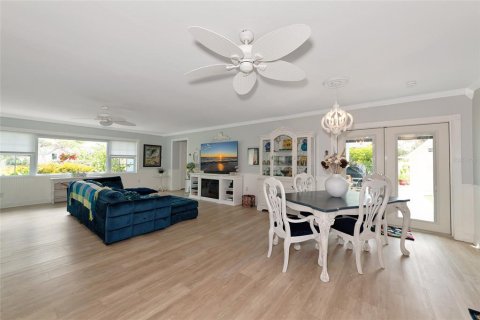 Villa ou maison à vendre à Sarasota, Floride: 3 chambres, 261.61 m2 № 1686508 - photo 16