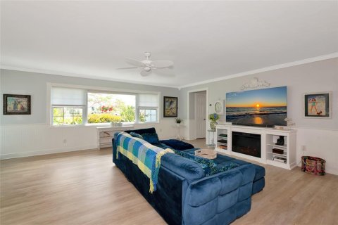 Villa ou maison à vendre à Sarasota, Floride: 3 chambres, 261.61 m2 № 1686508 - photo 13