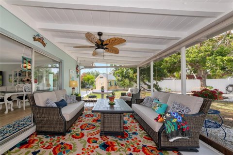 Villa ou maison à vendre à Sarasota, Floride: 3 chambres, 261.61 m2 № 1686508 - photo 15