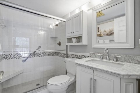 Condo in Venice, Florida, 2 bedrooms № 2091432 - photo 21