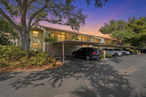 Condo in Venice, Florida, 2 bedrooms № 2091432 - photo 2