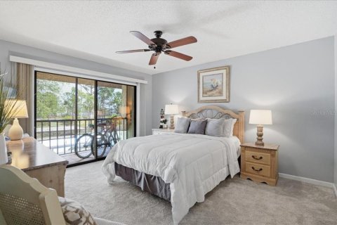 Condo in Venice, Florida, 2 bedrooms № 2091432 - photo 18