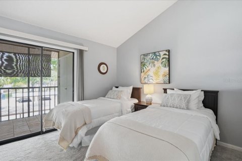 Condo in Venice, Florida, 2 bedrooms № 2091432 - photo 22