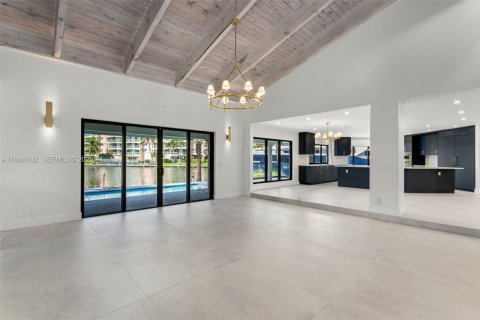Villa ou maison à vendre à Hallandale Beach, Floride: 3 chambres, 490.62 m2 № 1895759 - photo 19