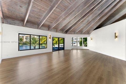 Villa ou maison à vendre à Hallandale Beach, Floride: 3 chambres, 490.62 m2 № 1895759 - photo 22
