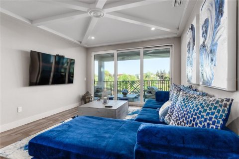 House in Kissimmee, Florida 6 bedrooms, 426.24 sq.m. № 2410362 - photo 18