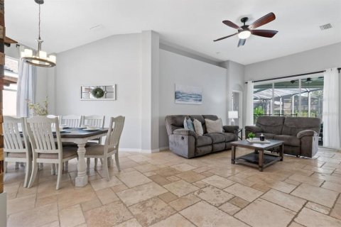 House in Haines City, Florida 5 bedrooms, 255.95 sq.m. № 1894175 - photo 26