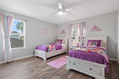 House in Haines City, Florida 5 bedrooms, 255.95 sq.m. № 1894175 - photo 25