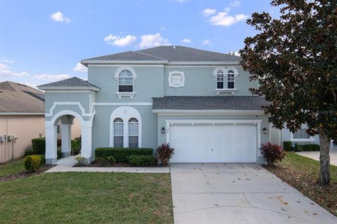 House in Haines City, Florida 5 bedrooms, 255.95 sq.m. № 1894175 - photo 2