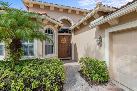 House in Port St. Lucie, Florida 3 bedrooms, 166.2 sq.m. № 2399809 - photo 5