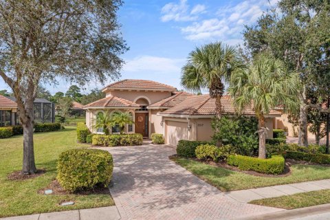 House in Port St. Lucie, Florida 3 bedrooms, 166.2 sq.m. № 2399809
