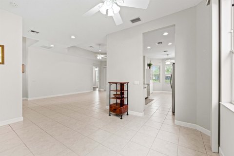 House in Port St. Lucie, Florida 3 bedrooms, 166.2 sq.m. № 2399809 - photo 10