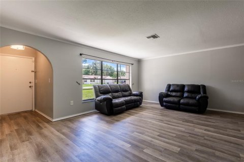 House in Spring Hill, Florida 4 bedrooms, 198.25 sq.m. № 2344574 - photo 6