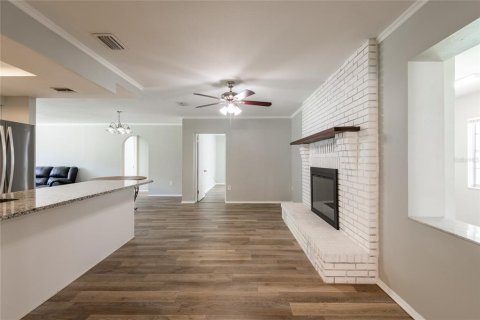 House in Spring Hill, Florida 4 bedrooms, 198.25 sq.m. № 2344574 - photo 14