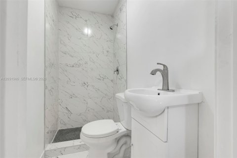 Снять в аренду виллу или дом в Мирамар, Флорида 1 спальня, 158.68м2, № 2077936 - фото 9