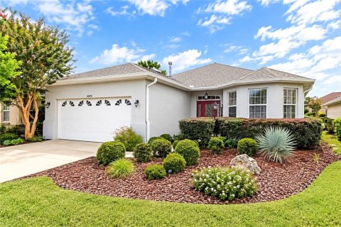 Villa ou maison à Ocala, Floride 2 chambres, 164.07 m2 № 2361539
