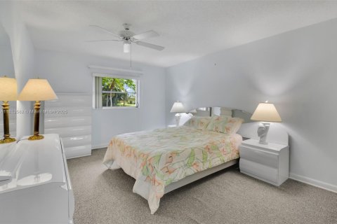 House in Delray Beach, Florida 2 bedrooms, 111.48 sq.m. № 1762573 - photo 22