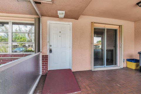 House in Delray Beach, Florida 2 bedrooms, 111.48 sq.m. № 1762573 - photo 4