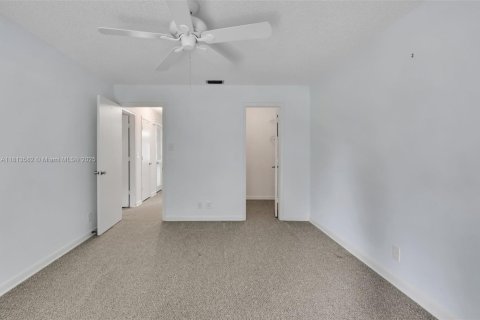 House in Delray Beach, Florida 2 bedrooms, 111.48 sq.m. № 1762573 - photo 29