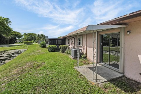 House in Delray Beach, Florida 2 bedrooms, 111.48 sq.m. № 1762573 - photo 8