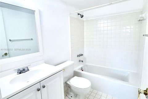 Copropriété à vendre à Miami, Floride: 1 chambre, 65.31 m2 № 1996560 - photo 8