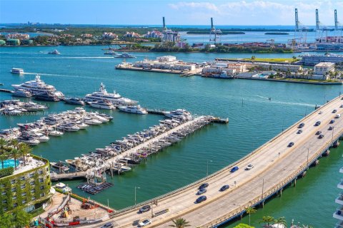 Copropriété à vendre à Miami Beach, Floride: 1 chambre, 82.31 m2 № 1752629 - photo 20
