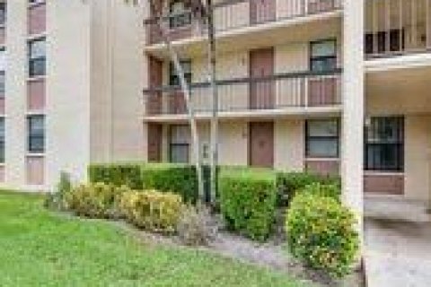 Condo in Coral Springs, Florida, 3 bedrooms  № 2392489